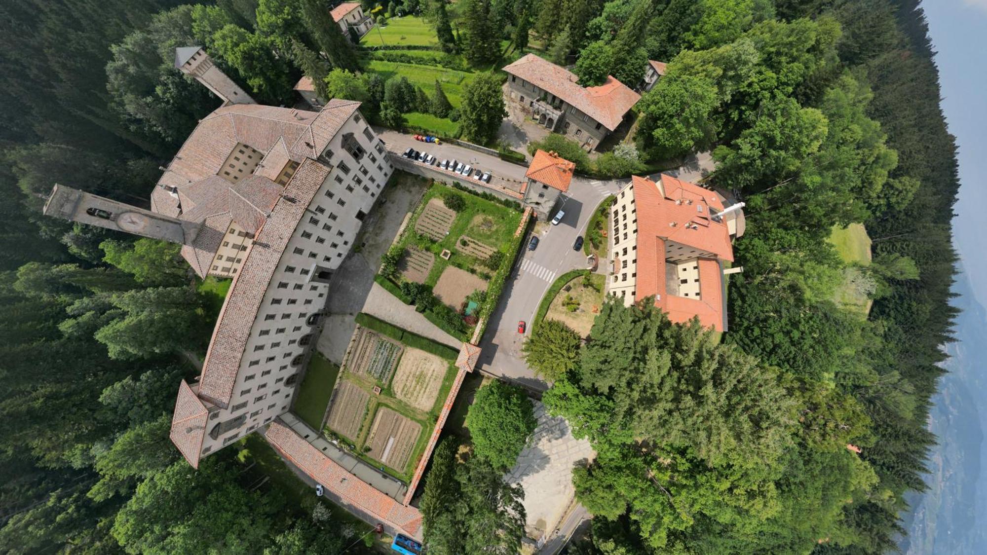 Hotel Rifugio La Foresta Валомброза Екстериор снимка