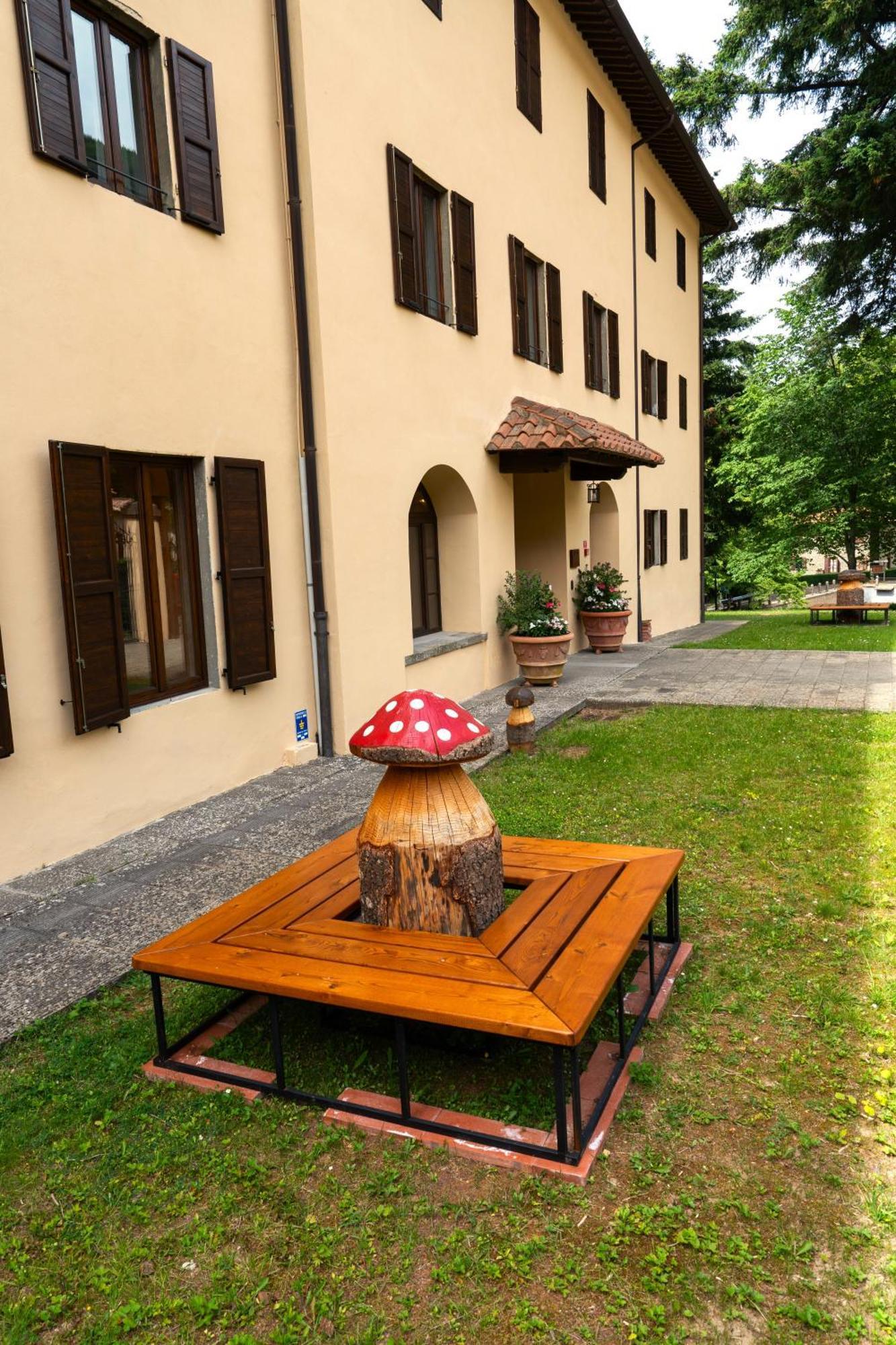 Hotel Rifugio La Foresta Валомброза Екстериор снимка
